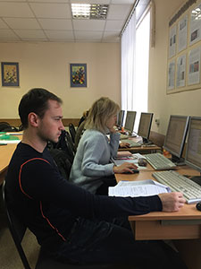 Занятия группы по курсу сетевого менеджмента. Преподаватель Пугачева Елена Геннадиевна. Учебный центр Успех Киев